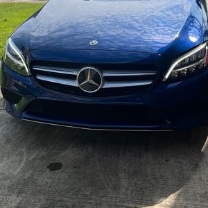 Meet your Posher, Karonda